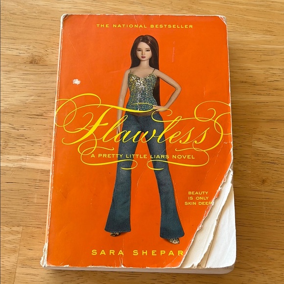 Flawless: A Pretty Little Liars Novel - Picture 1 of 4
